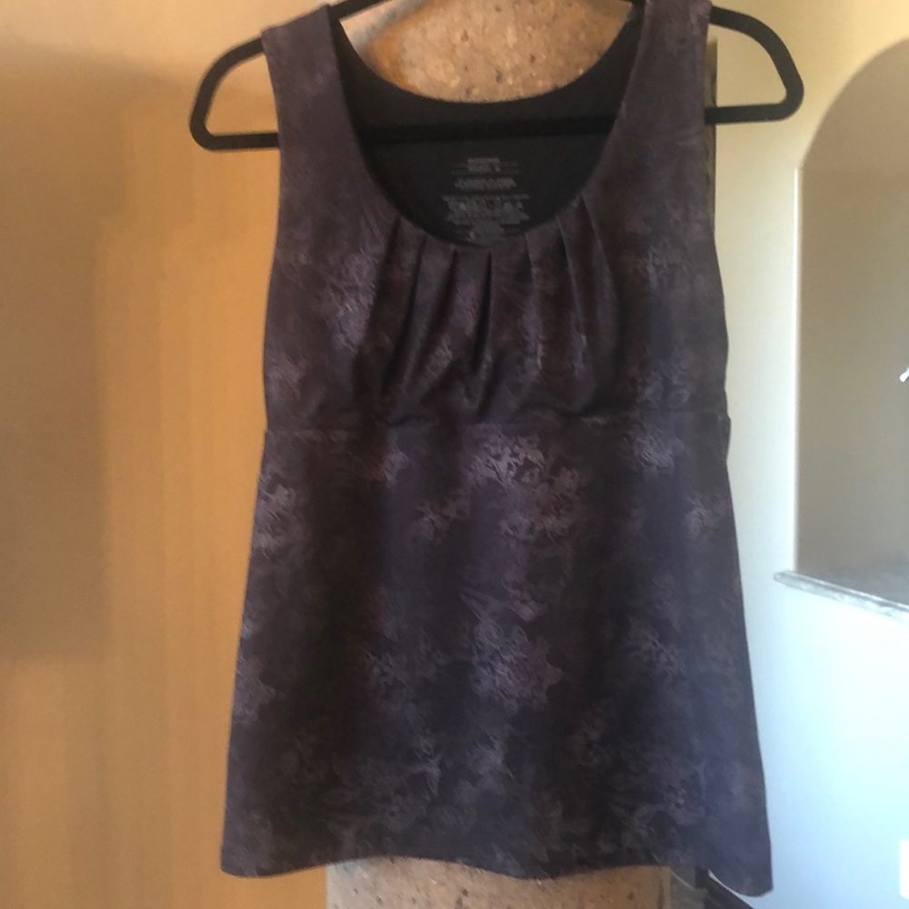 Patagonia tank